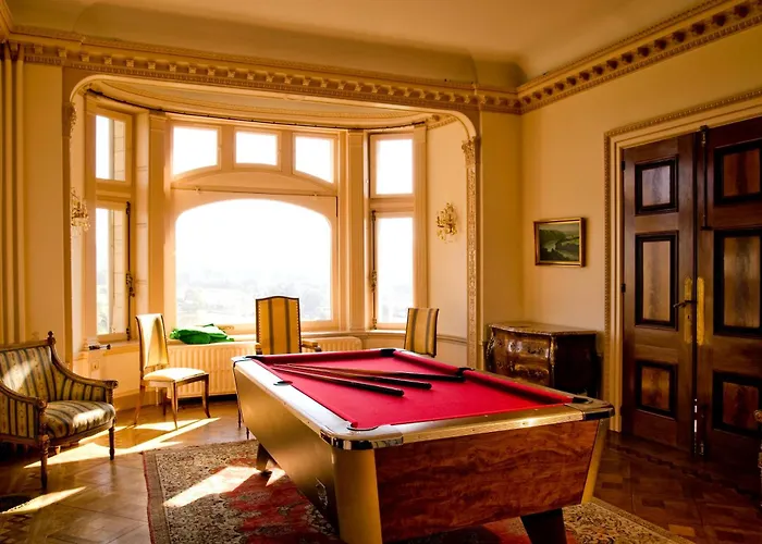 Le Château De Balmoral Sart-lez-Spa