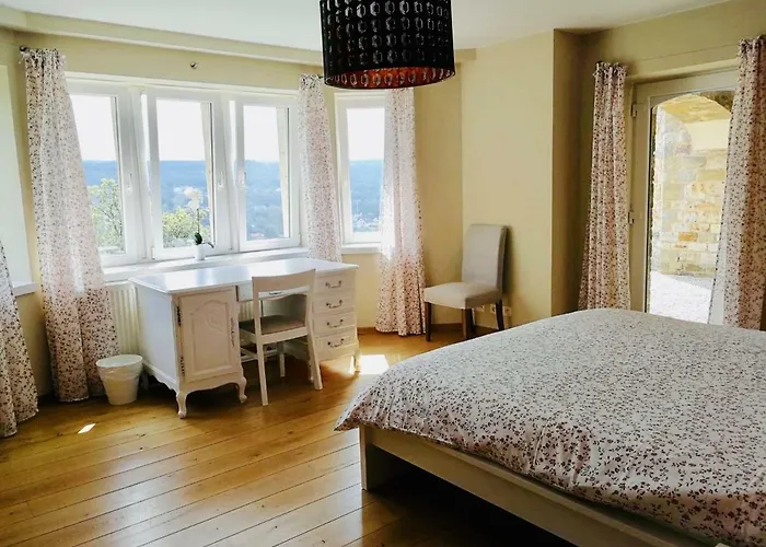 Le Château De Balmoral Sart-lez-Spa